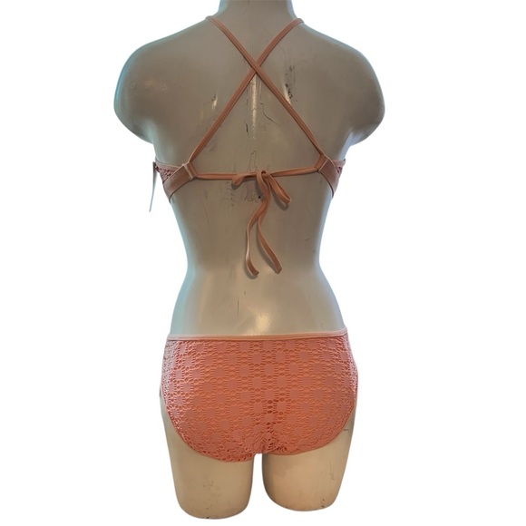 NEW Kenneth Cole Women's Two Piece Bikini Size Small Peach Crochet Keyhole - Picture 2 of 6